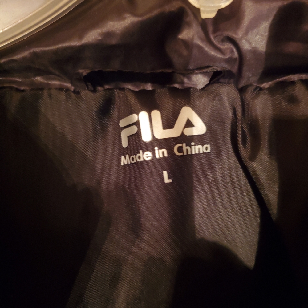 🆕️Black FILA Puffer Jacket - Picture 5 of 5